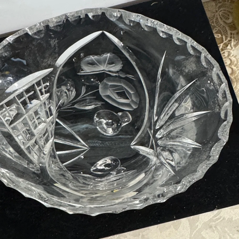 Beautiful Vintage West Germany Cornucopia Vase Hand Cut and Etched Crystal